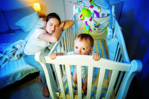 babies don't learn to self settle on their own in their cots